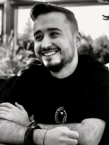 Dragoș Strat Lead Tehnic Arhiv360