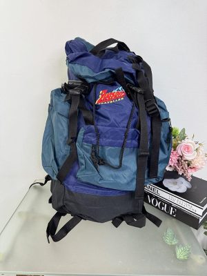 Ghiozdan ideal pentru drumetii cu spatele intarit Zugspitz