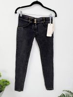 Jeggin Freddy 38 pret eticheta 99 euro