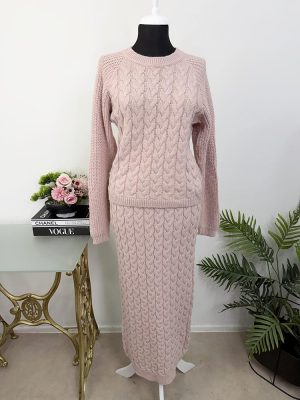 Compleu tricotat calitativ70%lana30%acril VG cam S