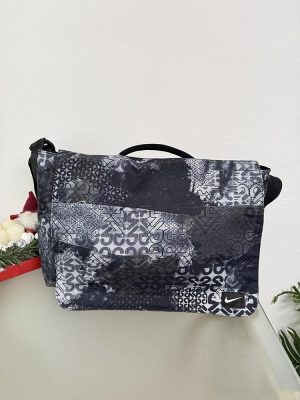 Geanta laptopt Nike