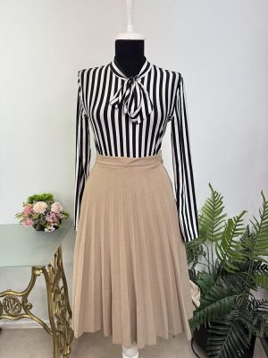 Fusta plisata  44 mai mic
