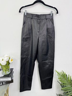 Pantaloni imitatie piele  S
