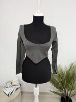 Bluza crop pret eticheta 16 euro Zara M-L