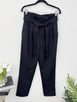 Pantaloni pret eticheta 24,99 euro H&M 38